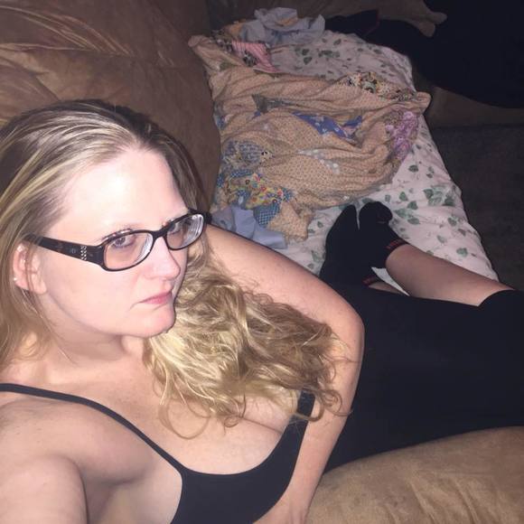 Meet your Posher, Rebecca - Picture 1 of 1